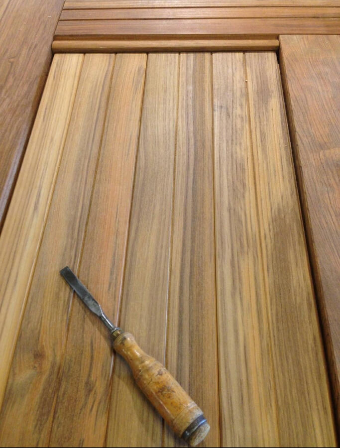 Detalje i massivt teaktræ